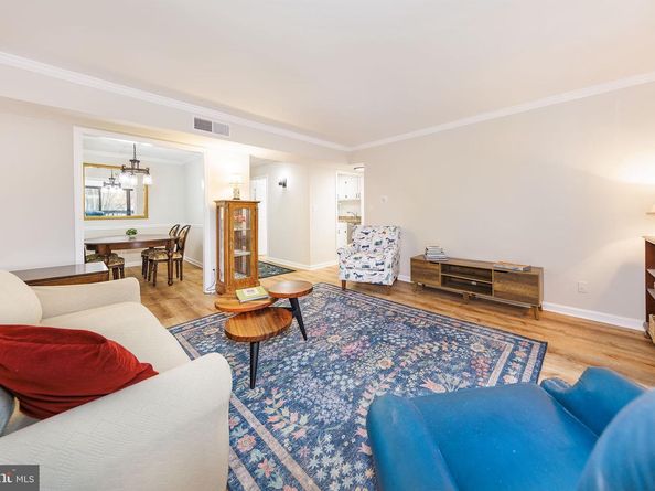 801 N Howard Street 303, Alexandria VA 22304