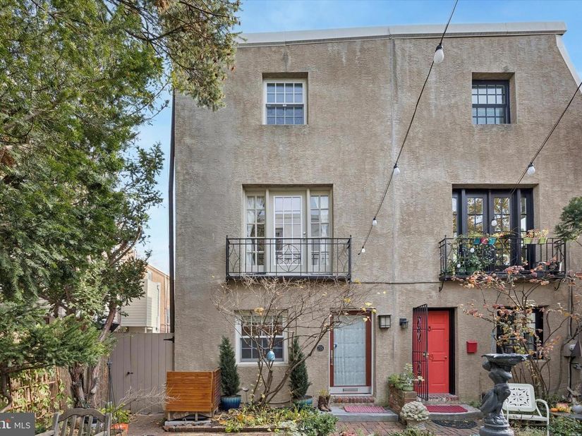 715 Rodman Street, Philadelphia PA 19147