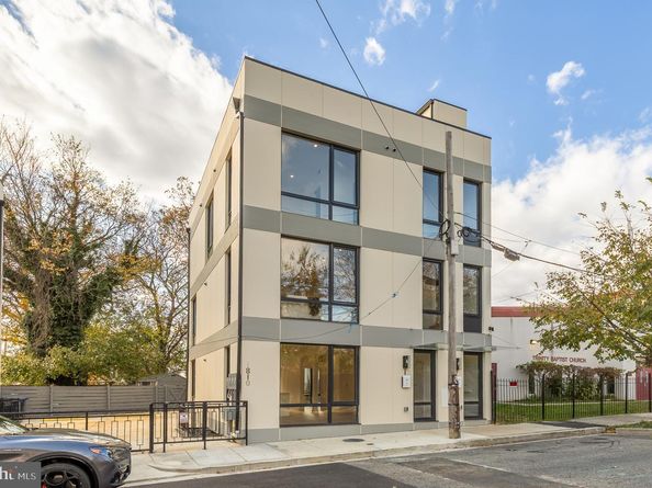 1810 Central Place NE 1, Washington DC 20002
