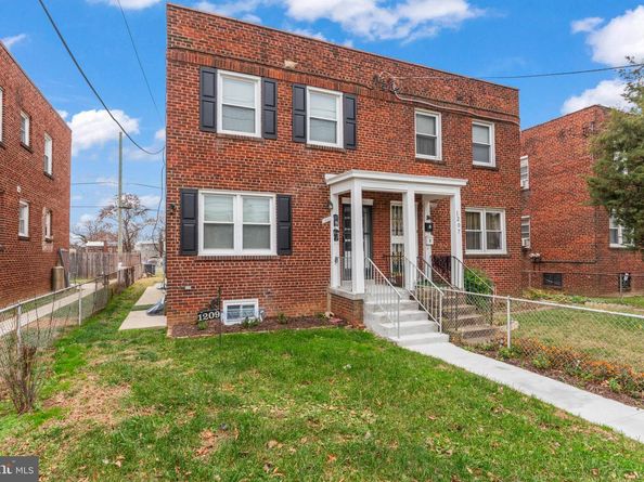 1209 Savannah Street SE, Washington DC 20032