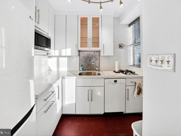 1 Scott Circle NW 708, Washington DC 20036