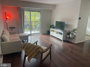 5929 Quantrell Avenue