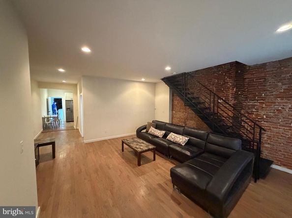 2933 E Thompson Street, Philadelphia PA 19134