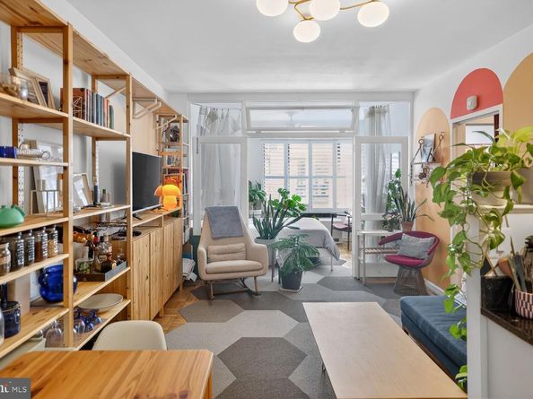1 Scott Circle NW 106, Washington DC 20036