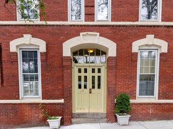 35 Chestnut St