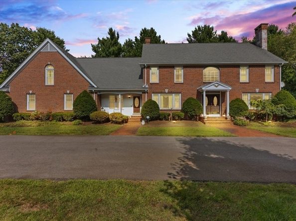 84 Juniper Ridge Rd, Westwood MA 02090