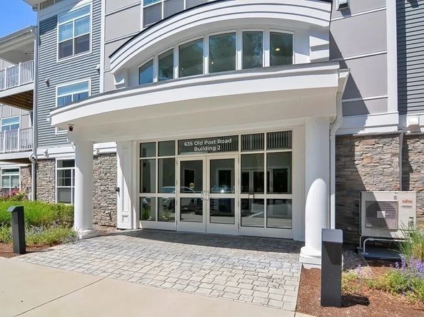 635 Old Post Rd 210, Sharon MA 02067