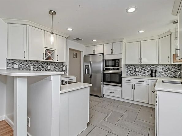 4 Virginia Ave, Brockton MA 02302