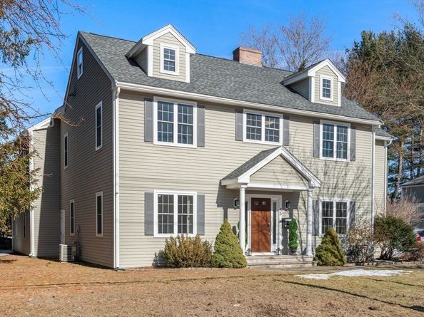 45 Kingsbury St, Wellesley MA 02481