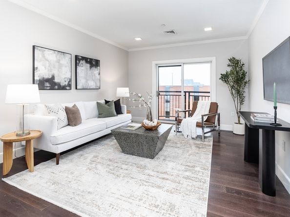 320 Maverick St 505, Boston MA 02128