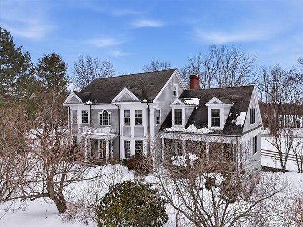 4 Knights Ct, Newbury MA 01951