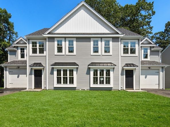 18 Danielles Way, Worcester MA 01606