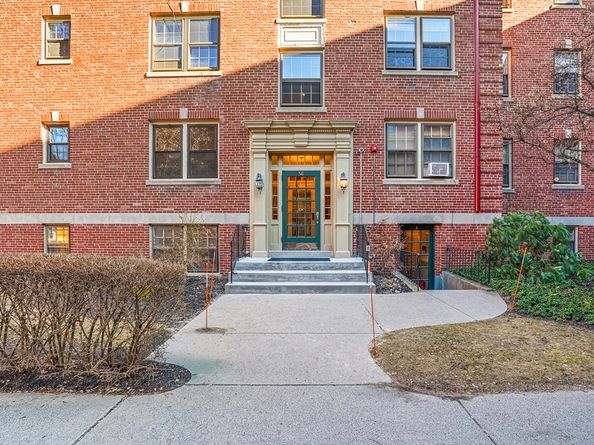 56 Elm St 2, Worcester MA 01609