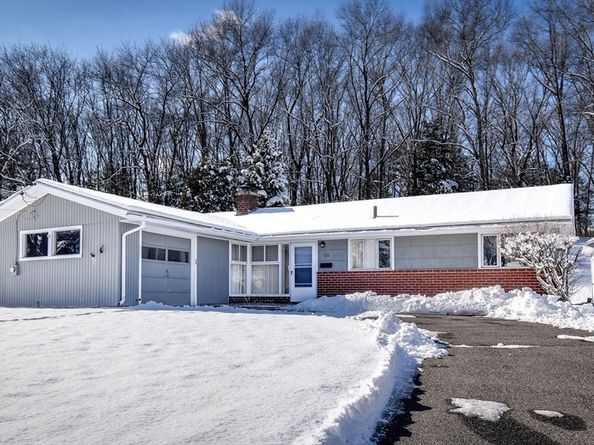 38 Bradford Road, Framingham MA 01701