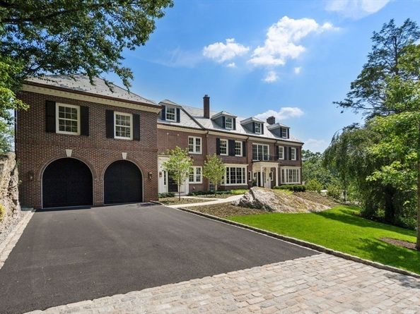 9 The Ledges, Newton MA 02459