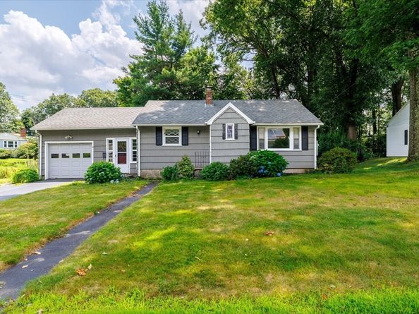 1 Melba Ave, Auburn MA 01501