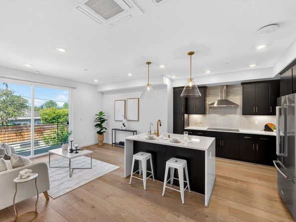 827 Redberry Way, San Jose CA 95117