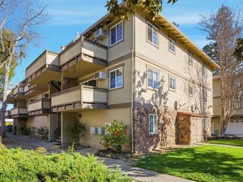 565 W Latimer Avenue