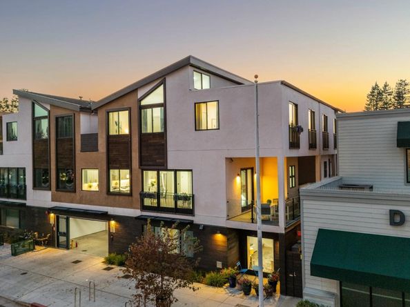 916 Woodside Road, Redwood City CA 94061