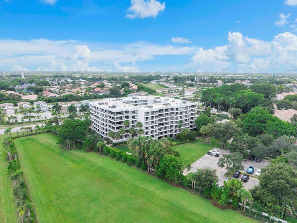 23200 Camino Del Mar, Boca Raton FL 33433