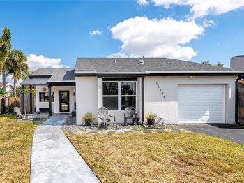 16794 Royal Poinciana Dr