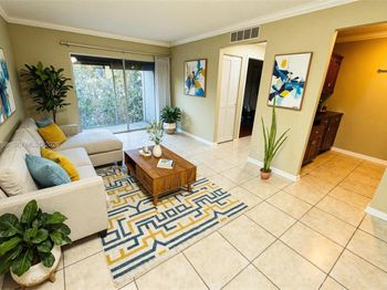 1141 Lake Victoria Dr