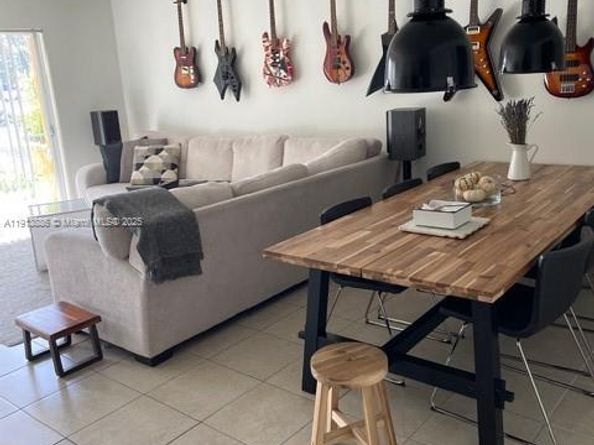 17911 NW 68th Avenue P102, Hialeah FL 33015