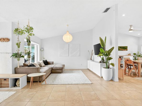 752 NW 134th Ave, Miami FL 33182