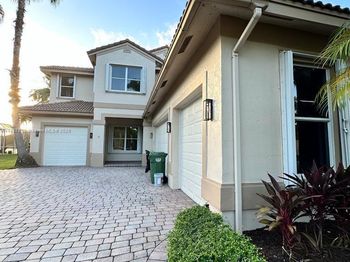 1887 Harbor View Cir