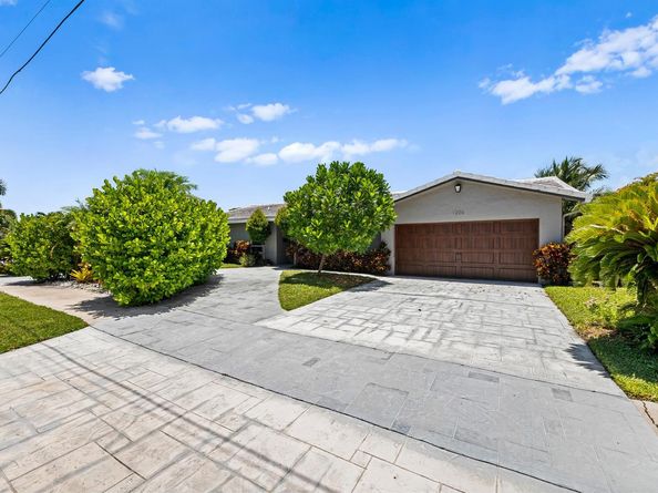 1226 SE 14TH Street, Deerfield Beach FL 33441