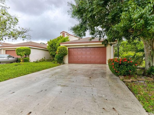 3800 NW 19th St, Coconut Creek FL 33066