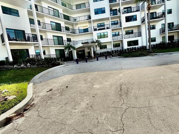 900 River Reach Dr 502, Fort Lauderdale FL 33315