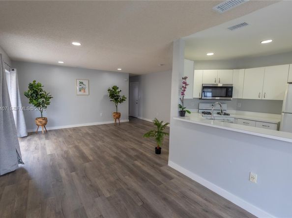 16831 SW 139th Pl, Miami FL 33177