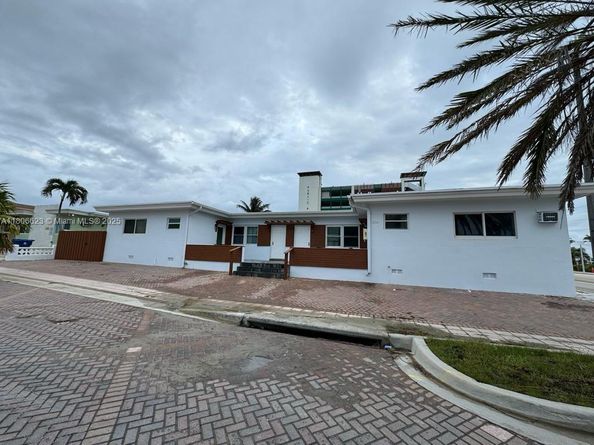 338 Roosevelt St, Hollywood FL 33019