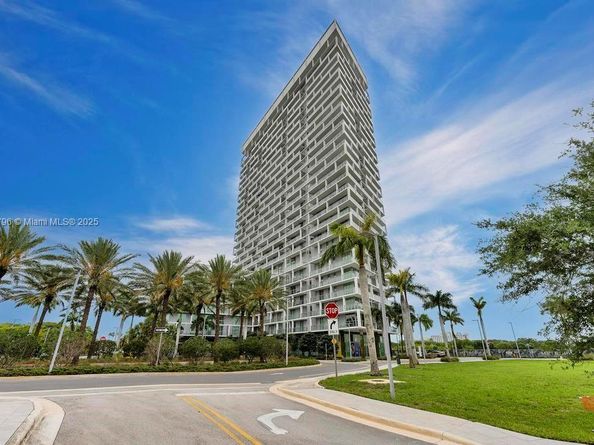 2000 Metropica Way 2307, Sunrise FL 33323