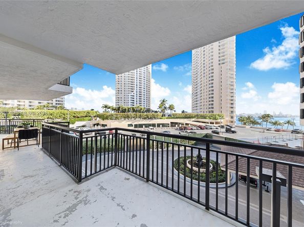 540 Brickell Key Dr 608, Miami FL 33131