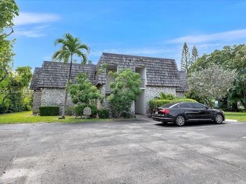 3101 Oakland Shores Dr