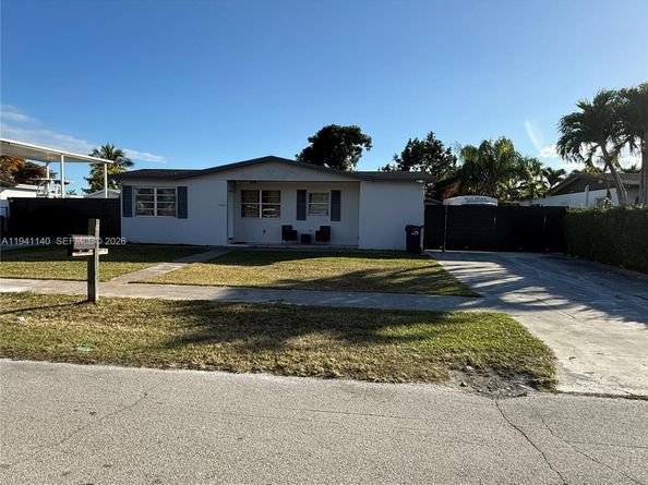 14932 SW 297th Ter, Homestead FL 33033