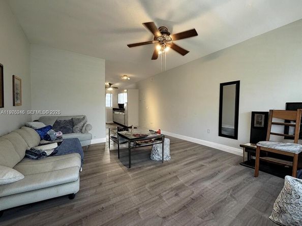 75 Washington Ave 18, Miami Beach FL 33139