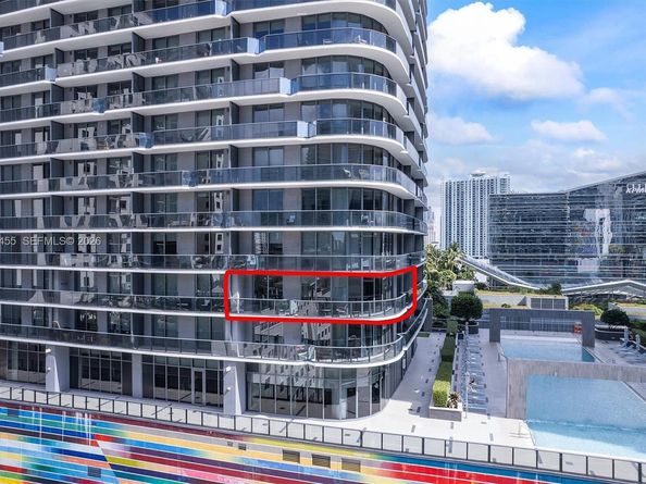 55 SW 9th St 1103, Miami FL 33130