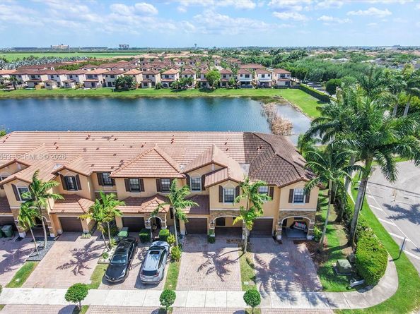 3728 NE 3rd Ct, Homestead FL 33033