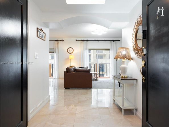 322 Madeira Ave 405, Coral Gables FL 33134