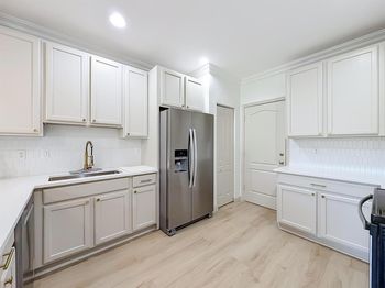 4106 WINDMILL PALM Way