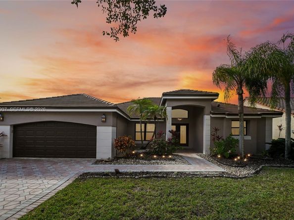 700 Verona Ct, Weston FL 33326