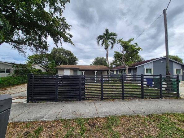 2831 NW 14th Ct, Fort Lauderdale FL 33311