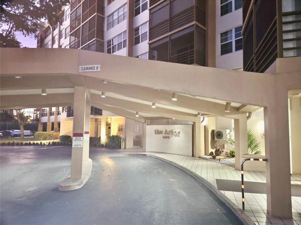 1400 Saint Charles Pl 612, Pembroke Pines FL 33026