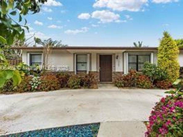 1765 SW 3rd Ct, Homestead FL 33030