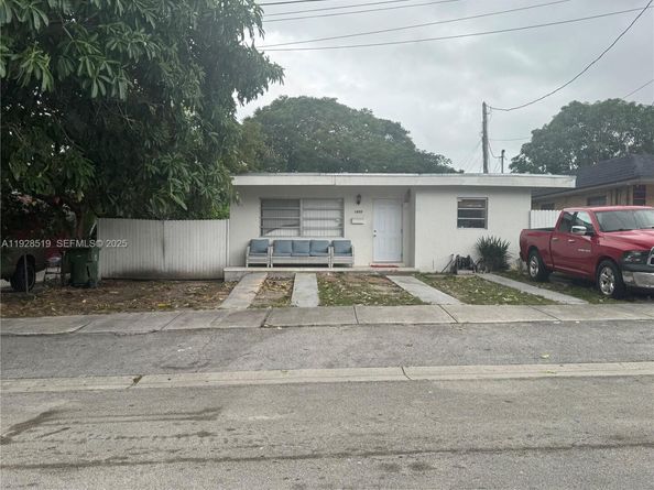 1032 SW 10th Street, Miami FL 33130
