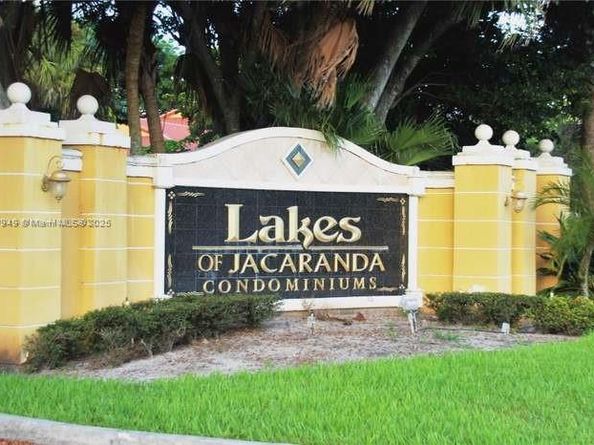 10709 Cleary Blvd 307, Plantation FL 33324