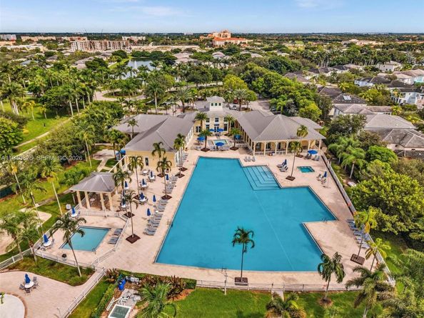 625 SE 30th Ter, Homestead FL 33033